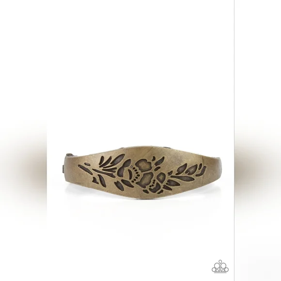 Fond of Florals Bracelet - Picture 2 of 2